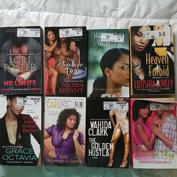 Paperback  bundles - Picture 2 of 4